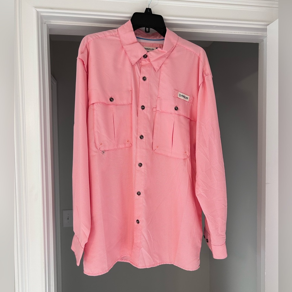 NWT Men’s Large Magellan Fish Gear Shirt